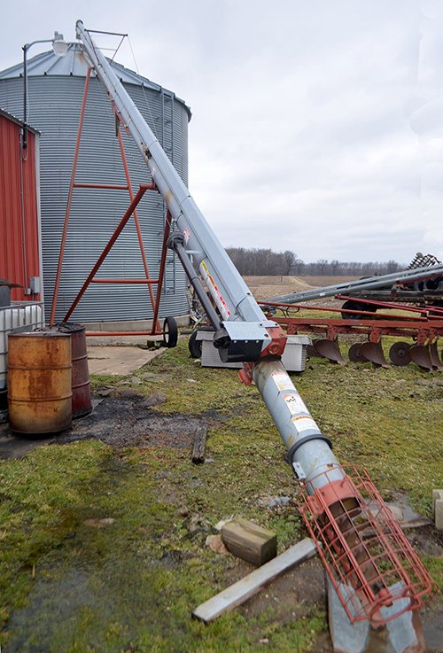 Property photo 37 - FARM EQUIPMENT AUCTION IN ELKHART COUNTY, IN